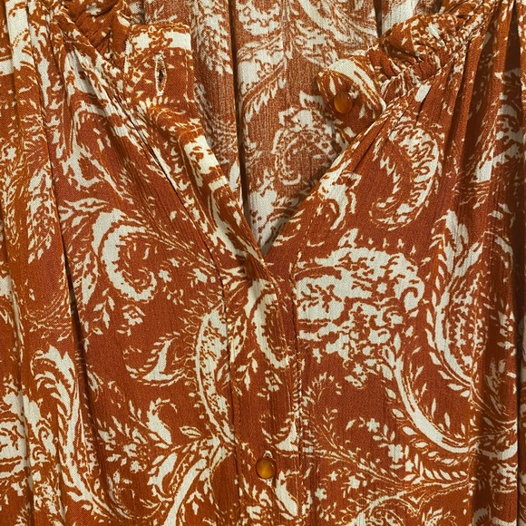 NEW✨Orange Paisley Button Blouse PERFECT FALL TOP!! - Picture 5 of 7